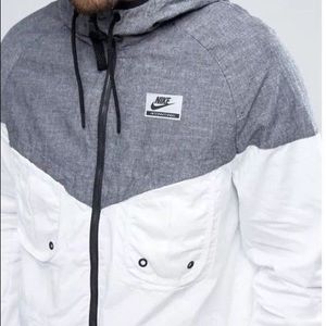Nike Intenational Windbreaker Jacket BNWT L